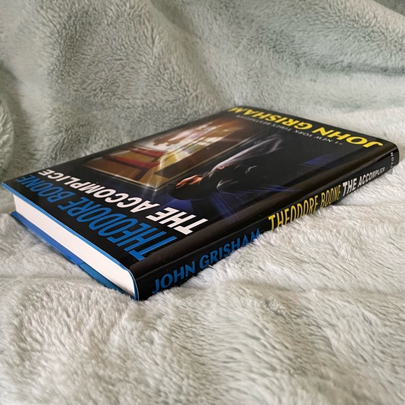 🆕 John Grisham | “Theodore Boone The Accomplice” (Hardcover Edition) - Picture 3 of 4